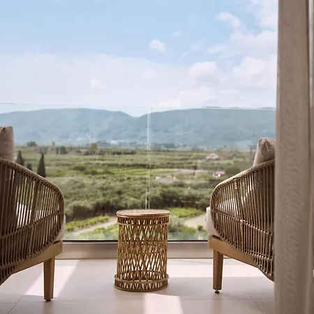 Armela Villa, With Pool & Captivating Views, By Thinkvilla * Kalipádhon